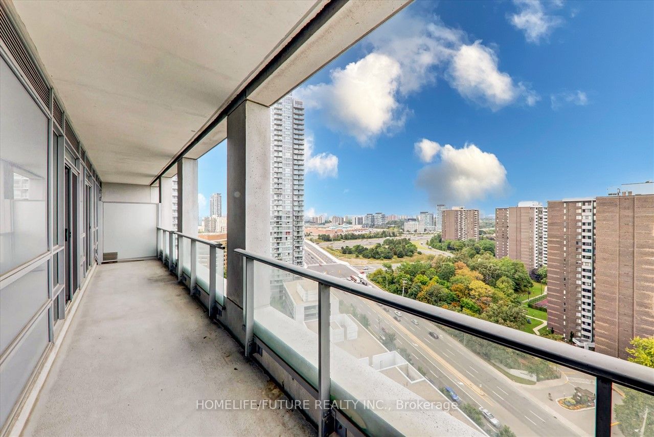 30 Herons Hill Way, #1802