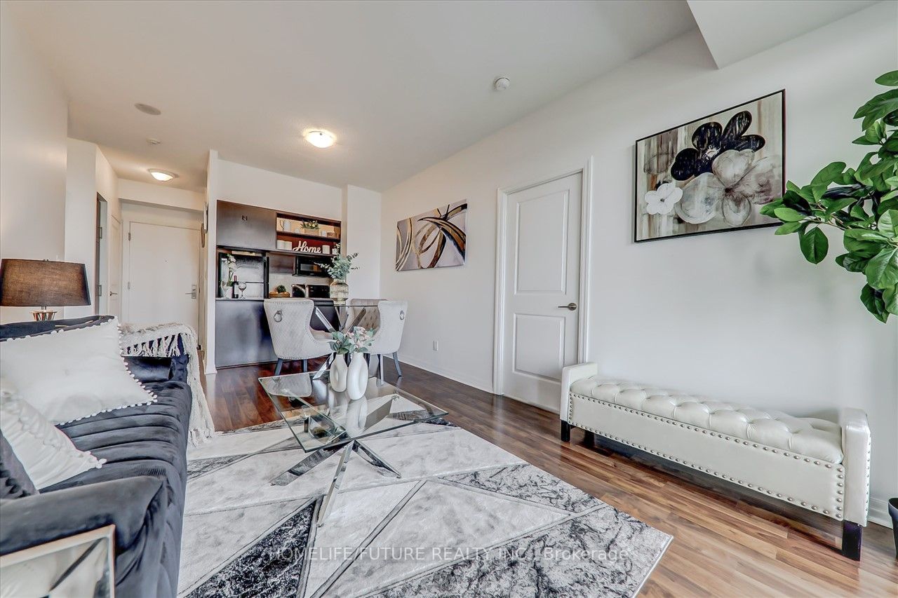 30 Herons Hill Way, #1802