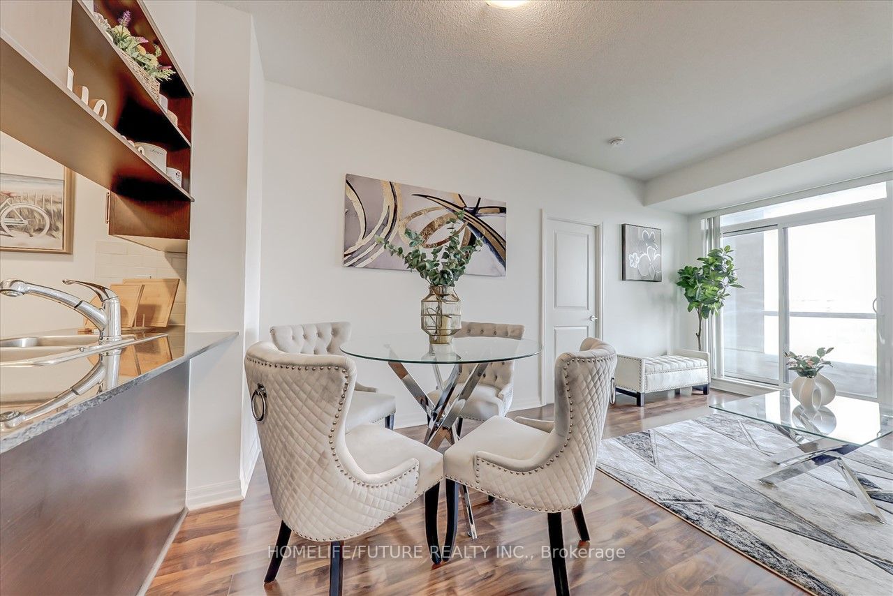 30 Herons Hill Way, #1802