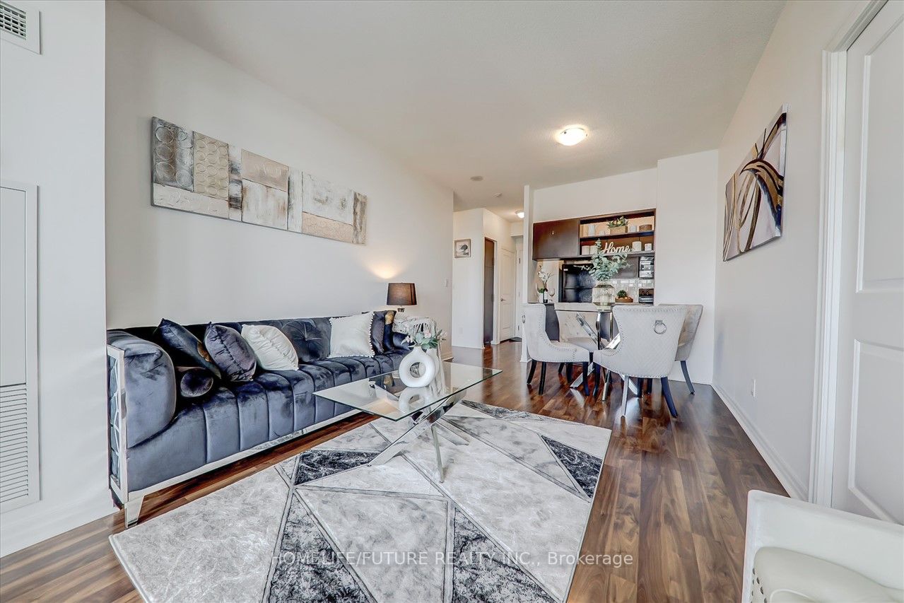 30 Herons Hill Way, #1802
