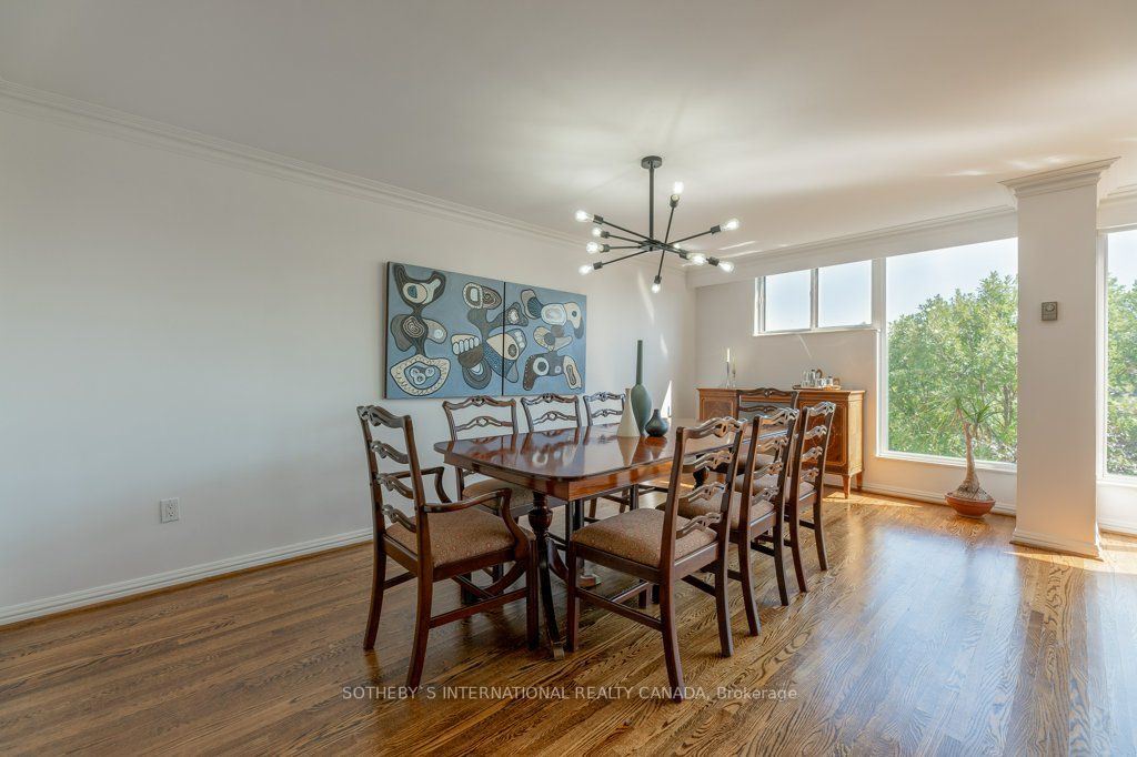 3900 Yonge St, #702