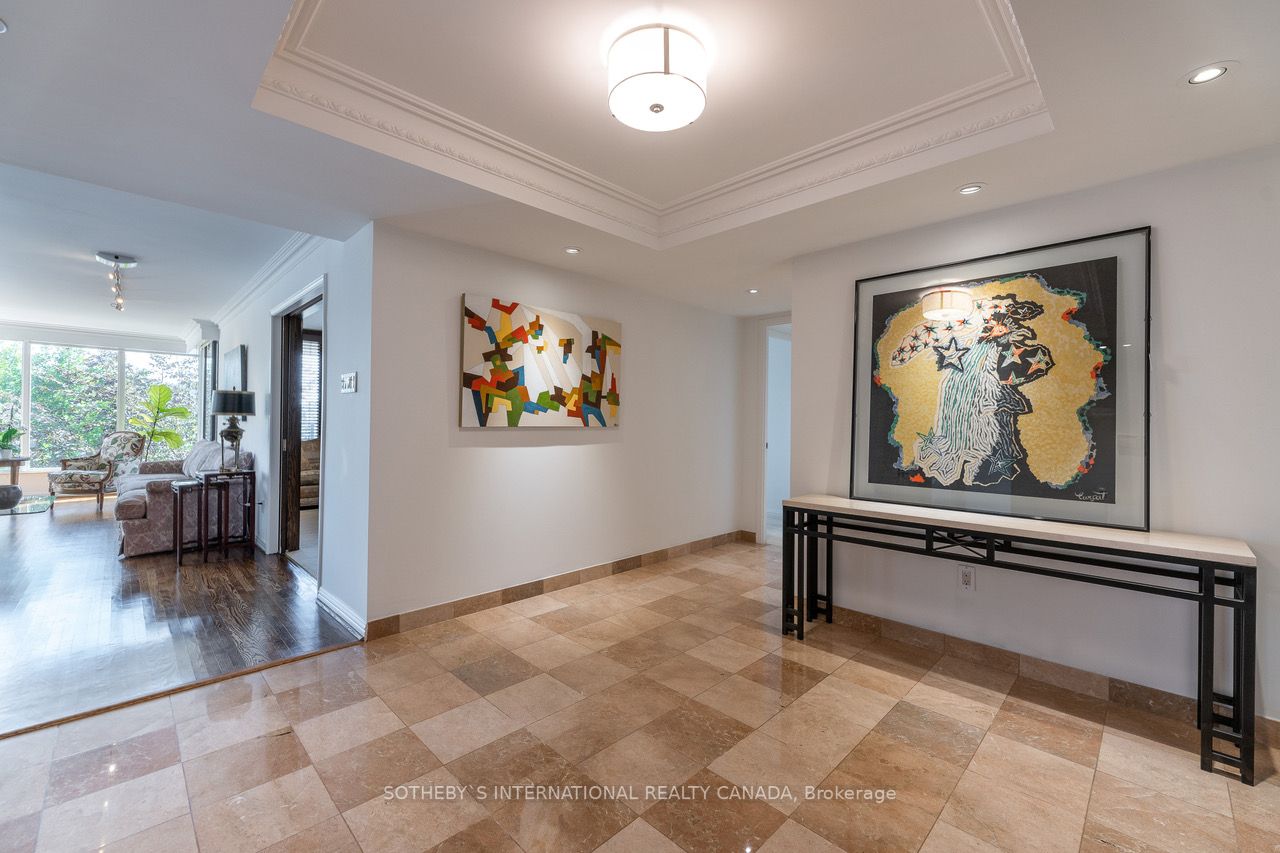 3900 Yonge St, #702