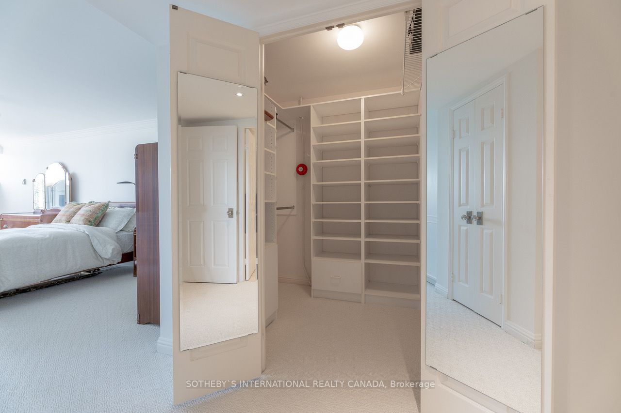 3900 Yonge St, #702