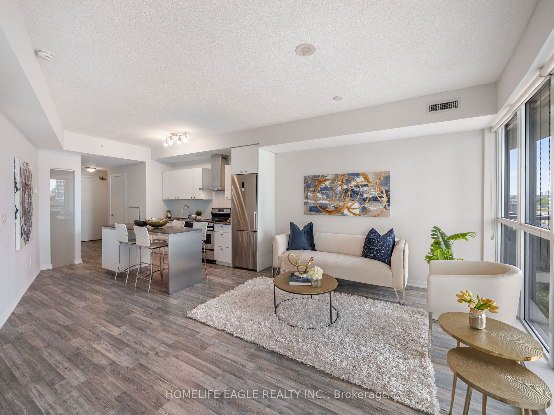 51 East Liberty St, #706