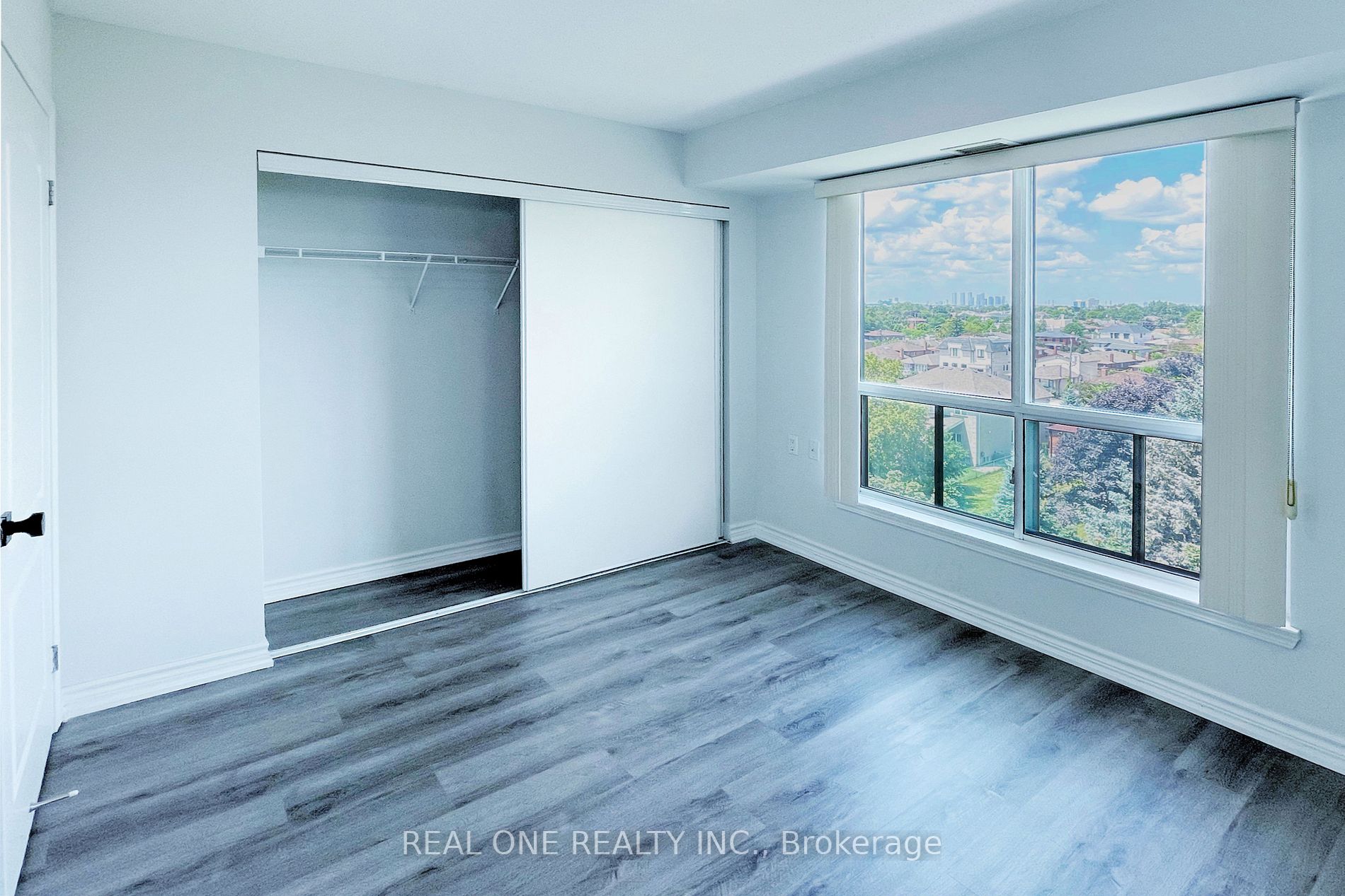 890 Sheppard Ave W, #602