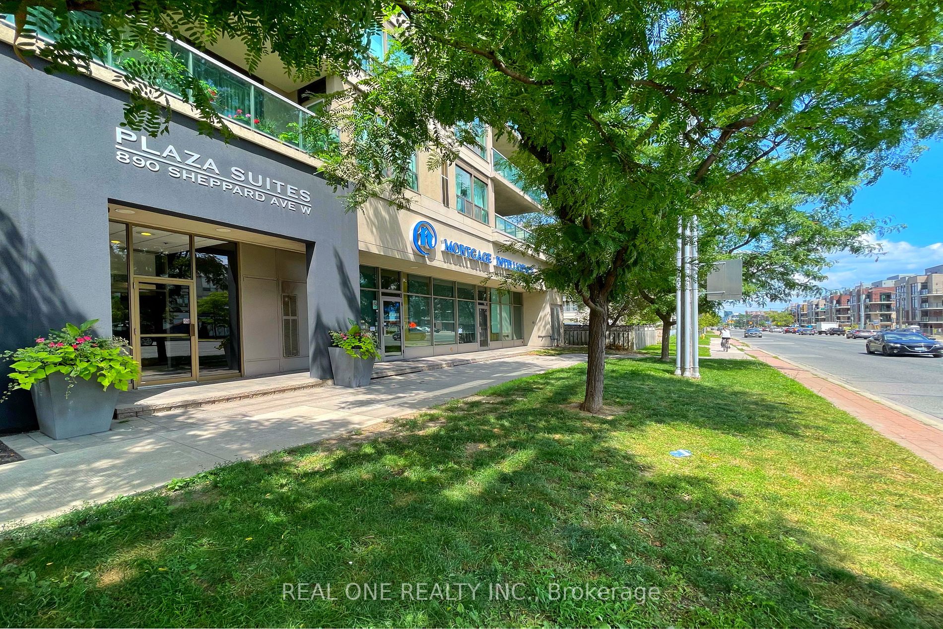 890 Sheppard Ave W, #602