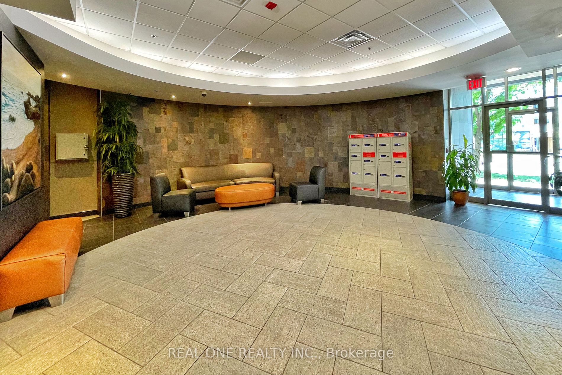 890 Sheppard Ave W, #602