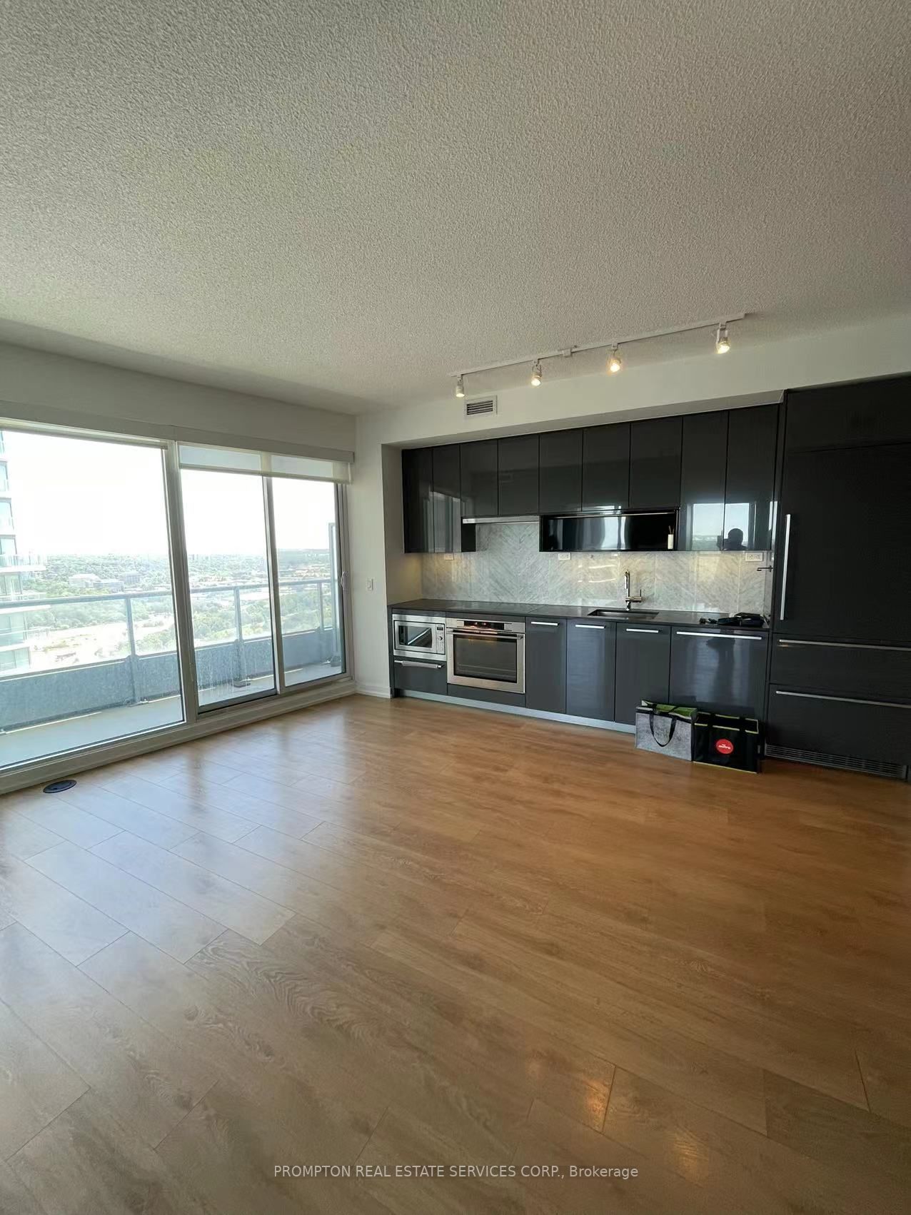 115 Mcmahon Dr, #3305