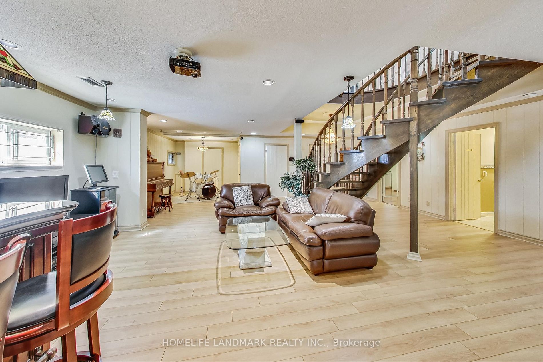 13 Creekside Rd
