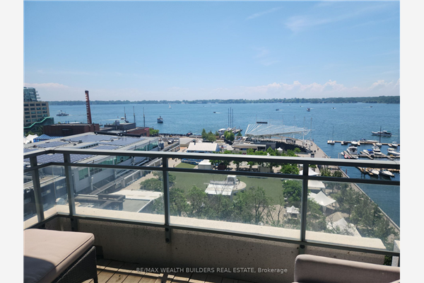 230 Queens Quay W, Toronto