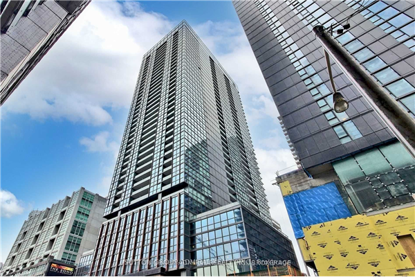 88 Blue Jays Way, Toronto