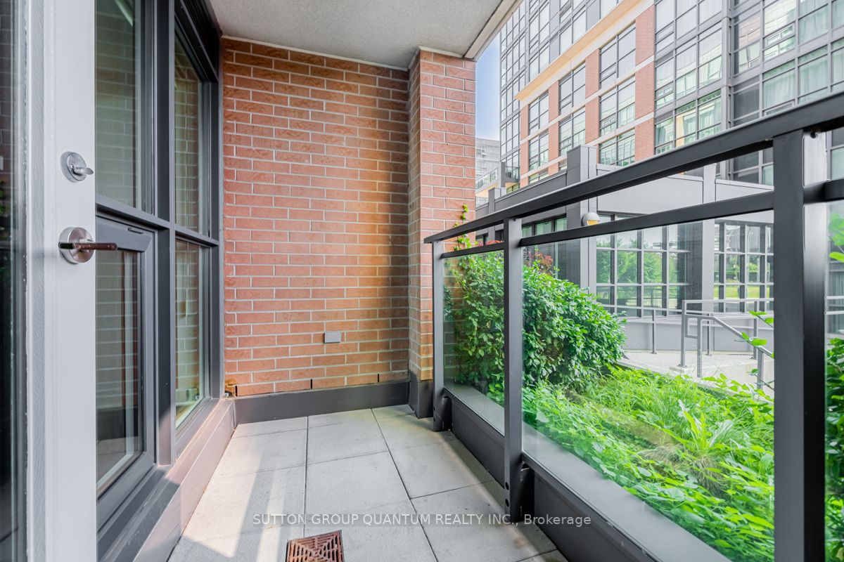 1169 Queen St W, #203