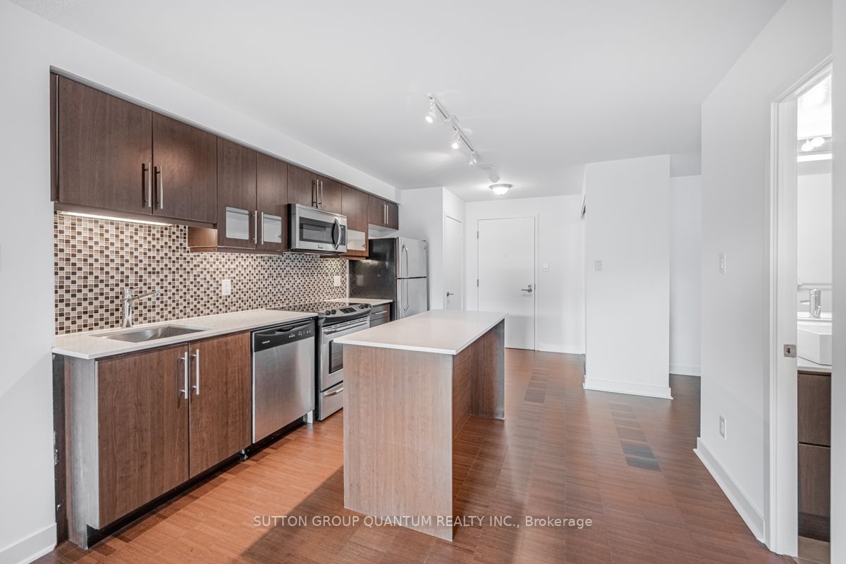 1169 Queen St W, #203