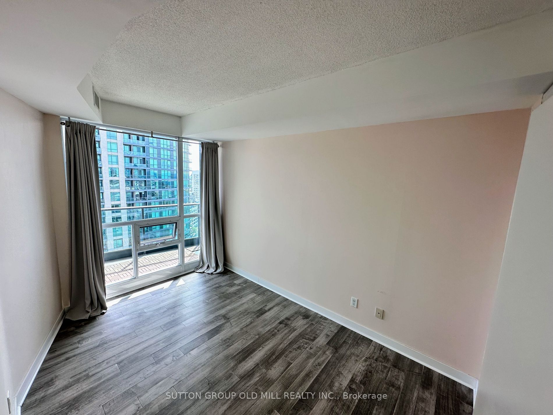 219 Fort York Blvd, #2605