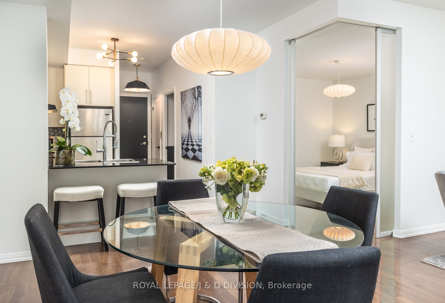 18 Beverley St, #107