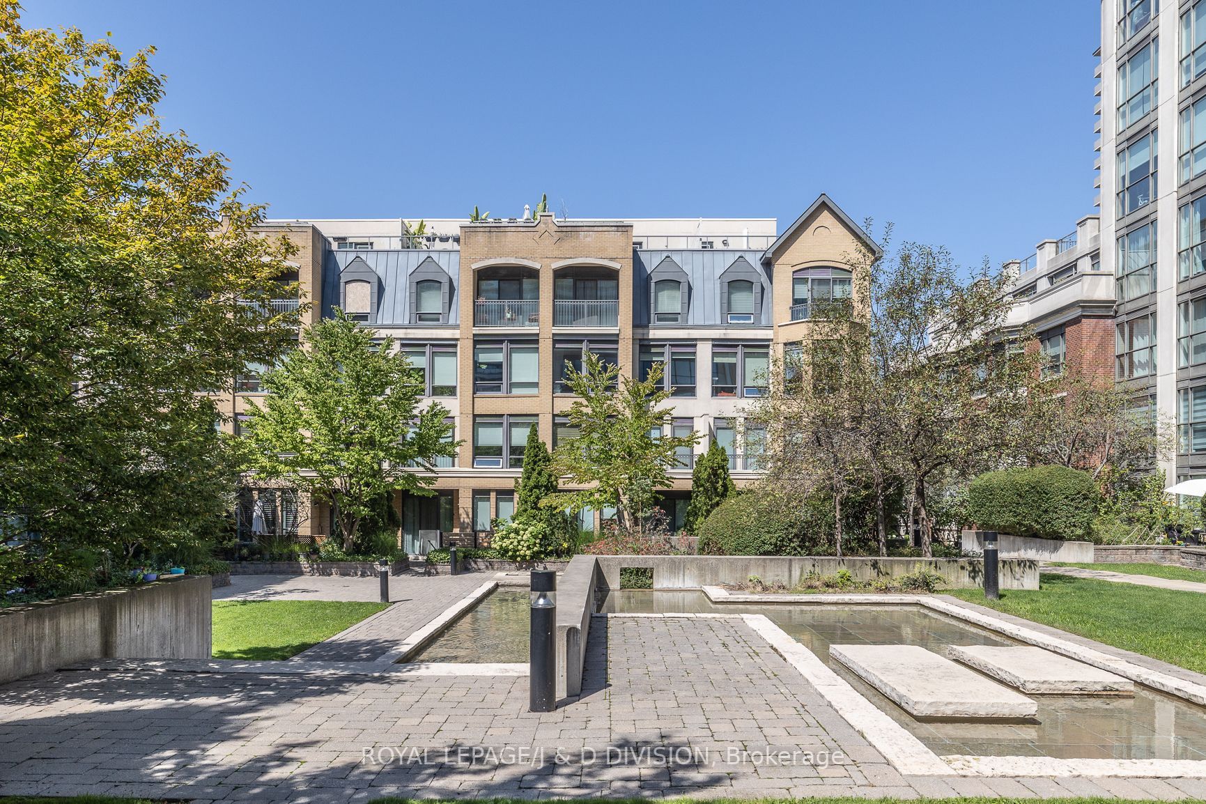 18 Beverley St, #107