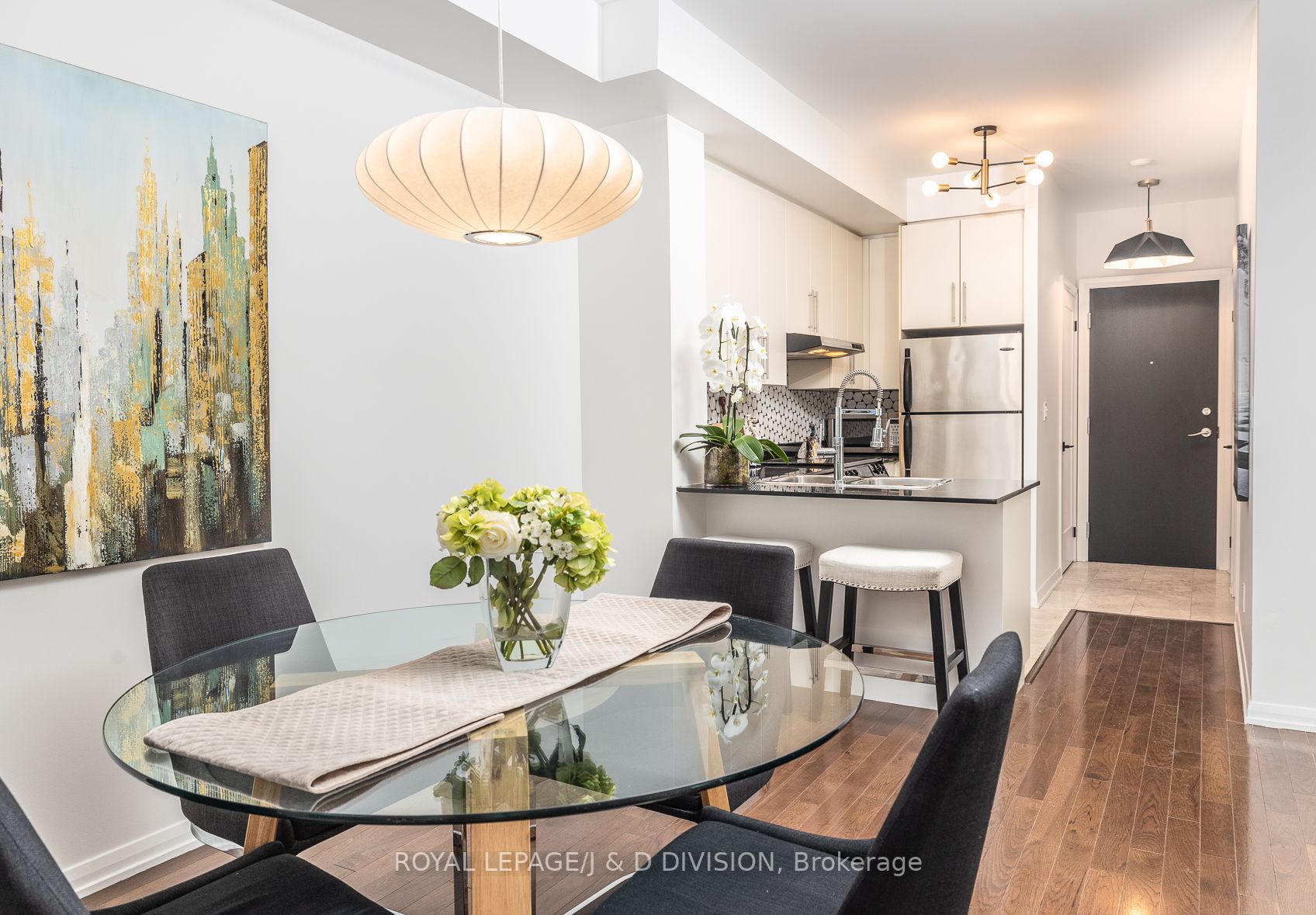 18 Beverley St, #107