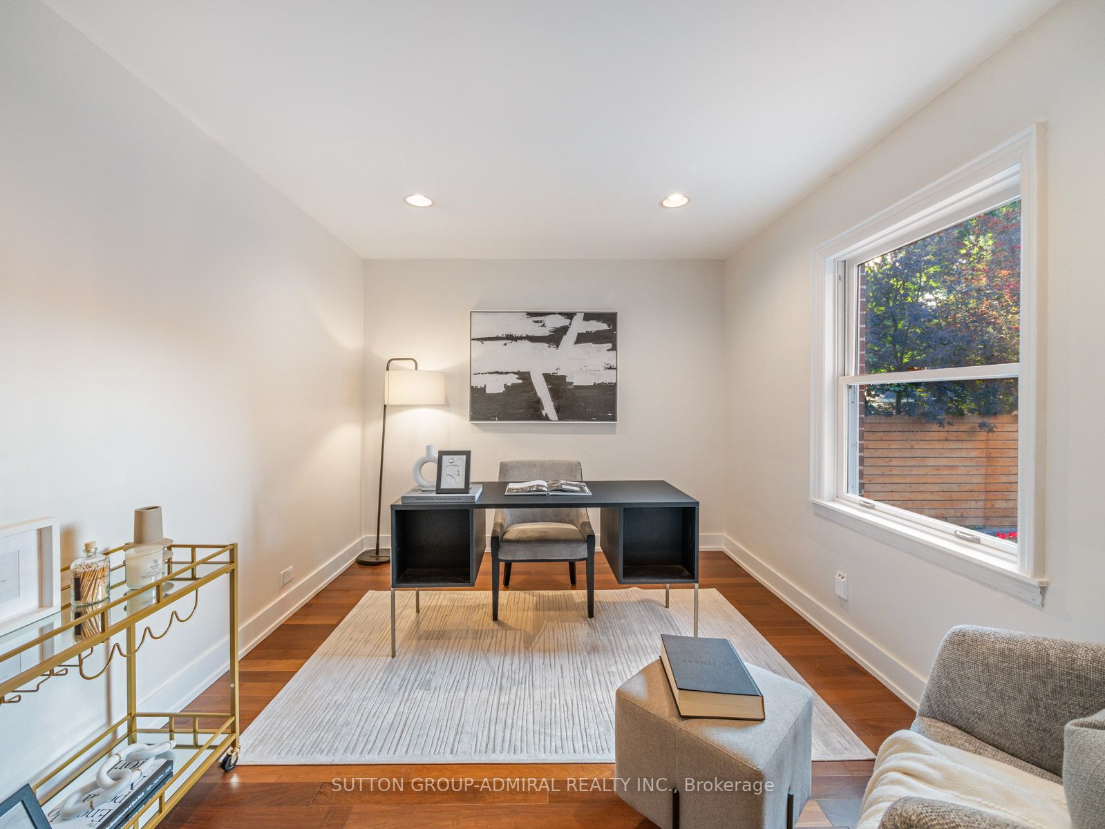 216 Glencairn Ave