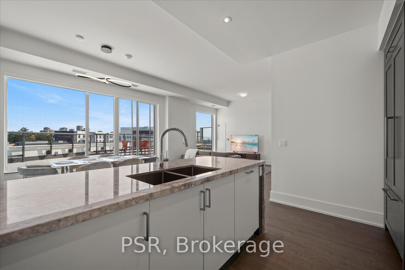 25 Adra Grado Way, #616