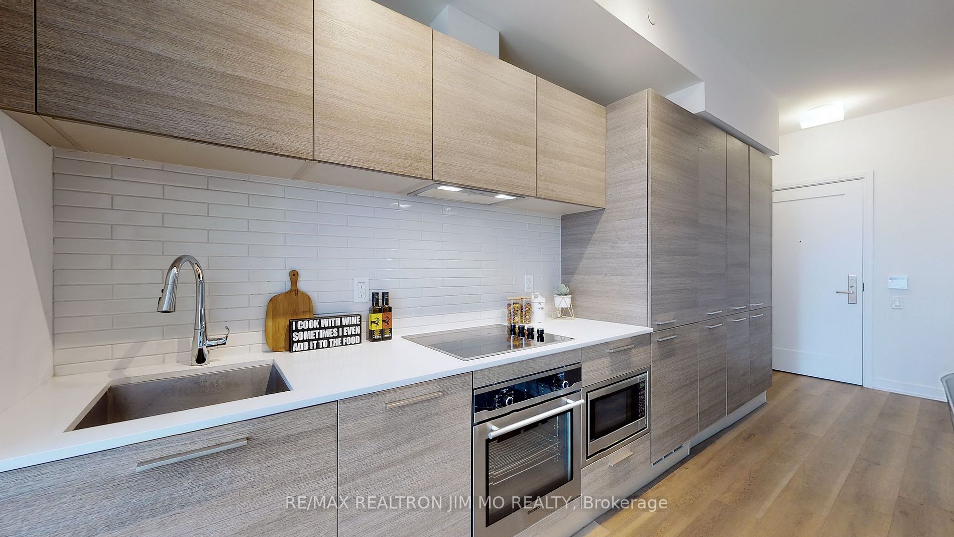 3 Gloucester St, #509