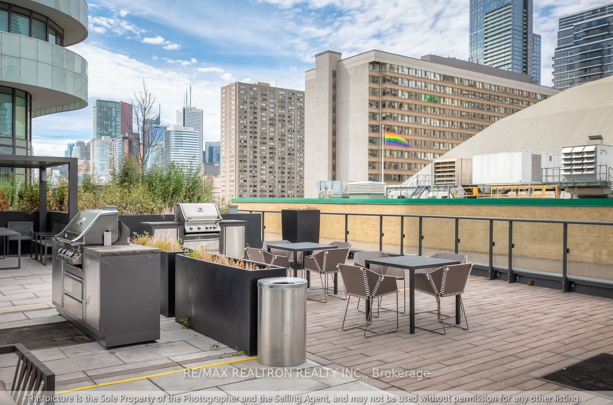 85 Wood St, #2605