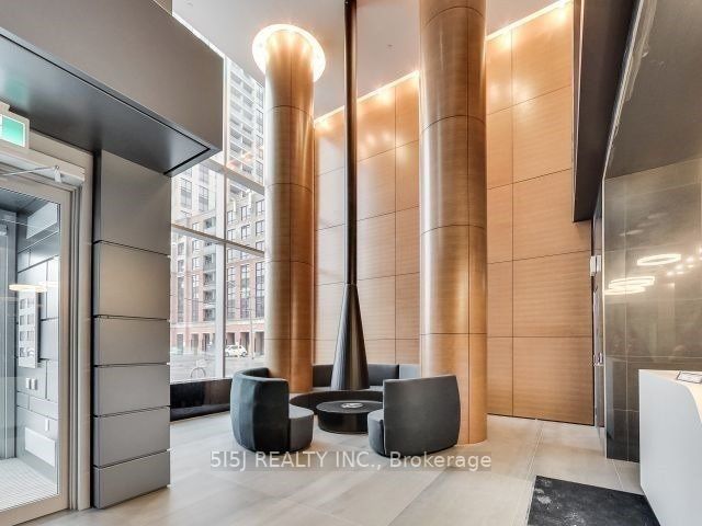 68 Shuter St, #2803