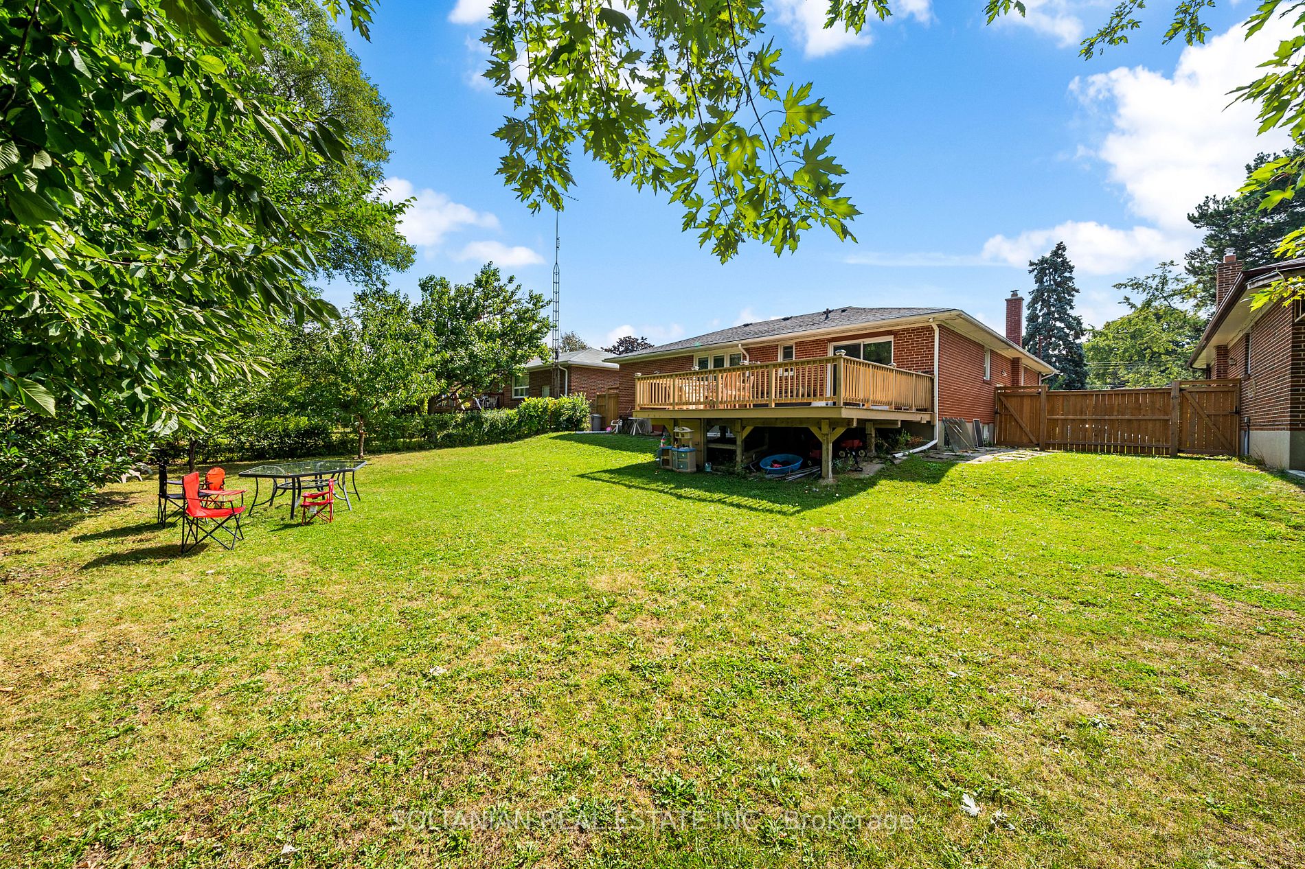 14 Dewlane Drive