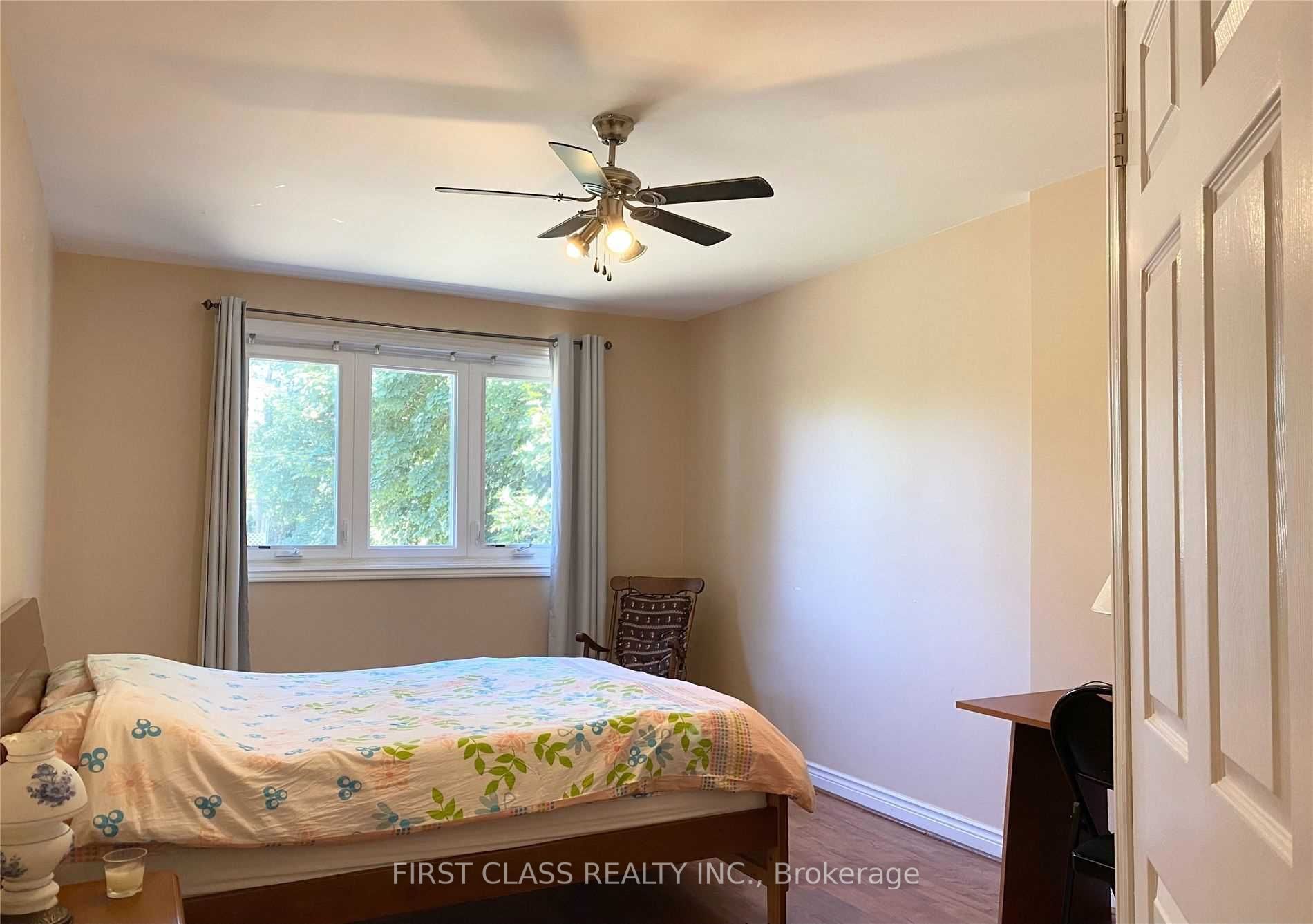 180 Cocksfield Ave