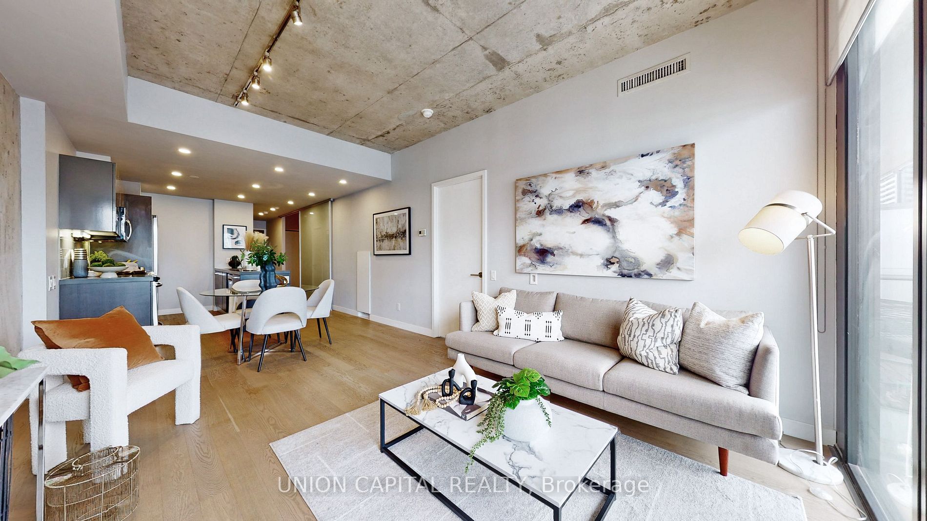 25 Stafford St, #904