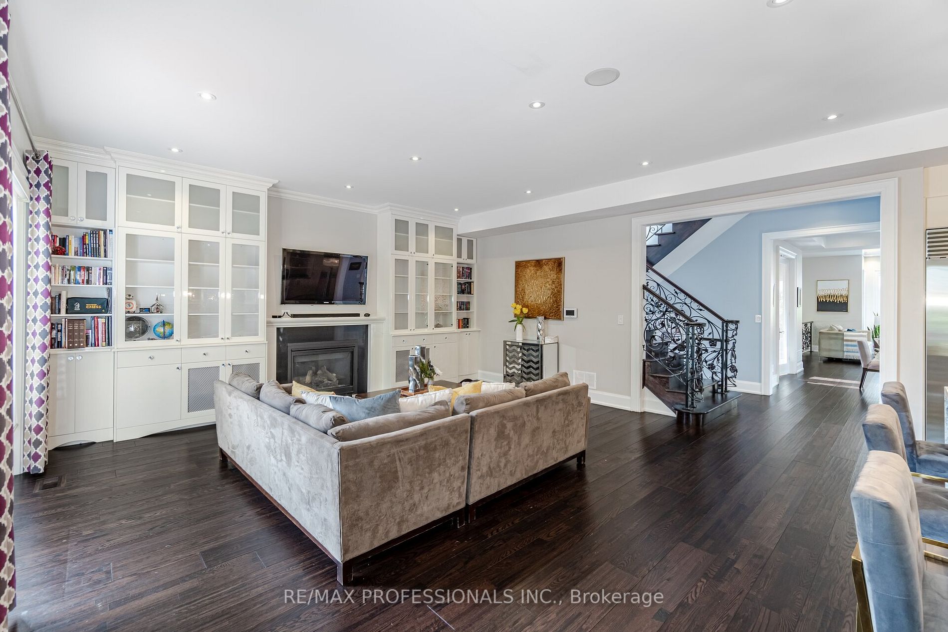 513 Hounslow Ave