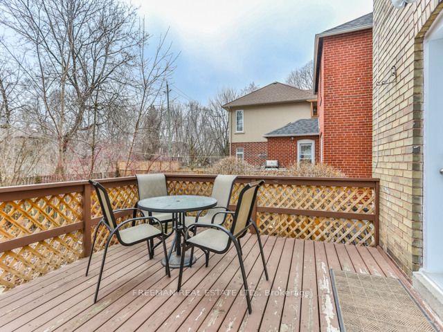 69 Elm Ridge Dr