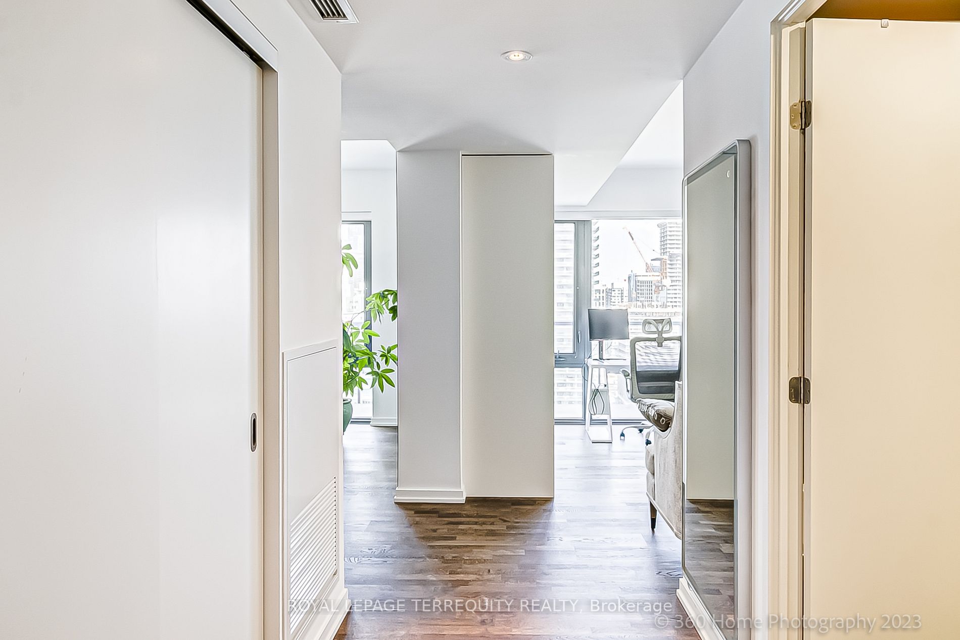 60 Colborne St, #2503