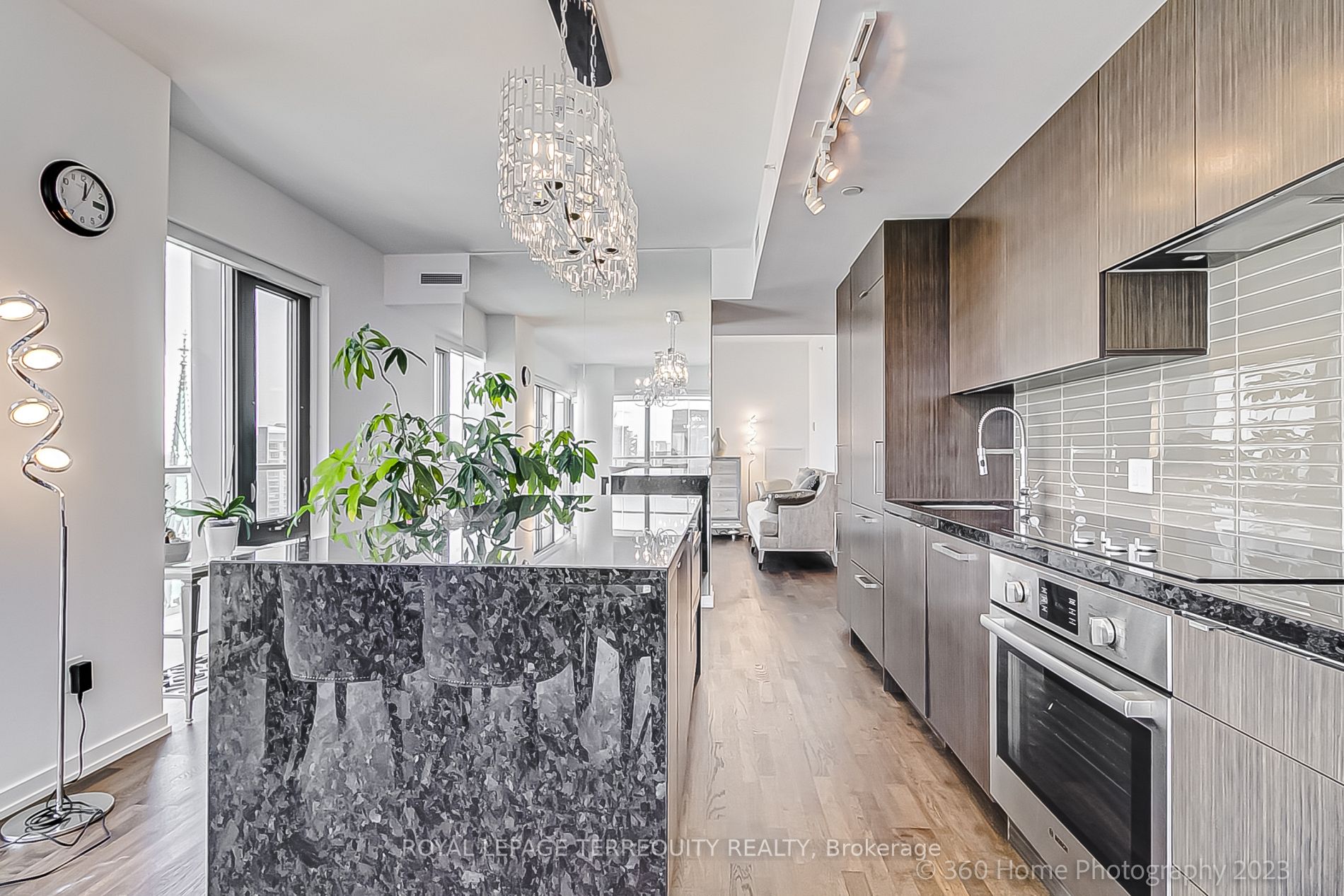 60 Colborne St, #2503