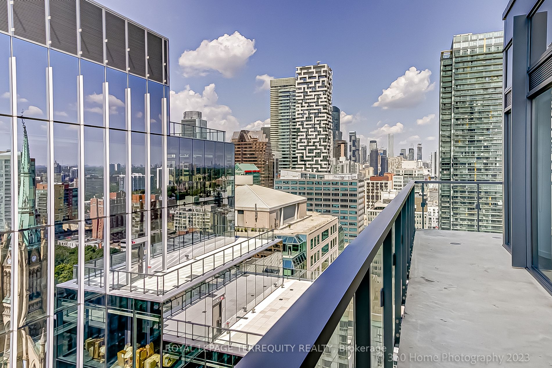 60 Colborne St, #2503