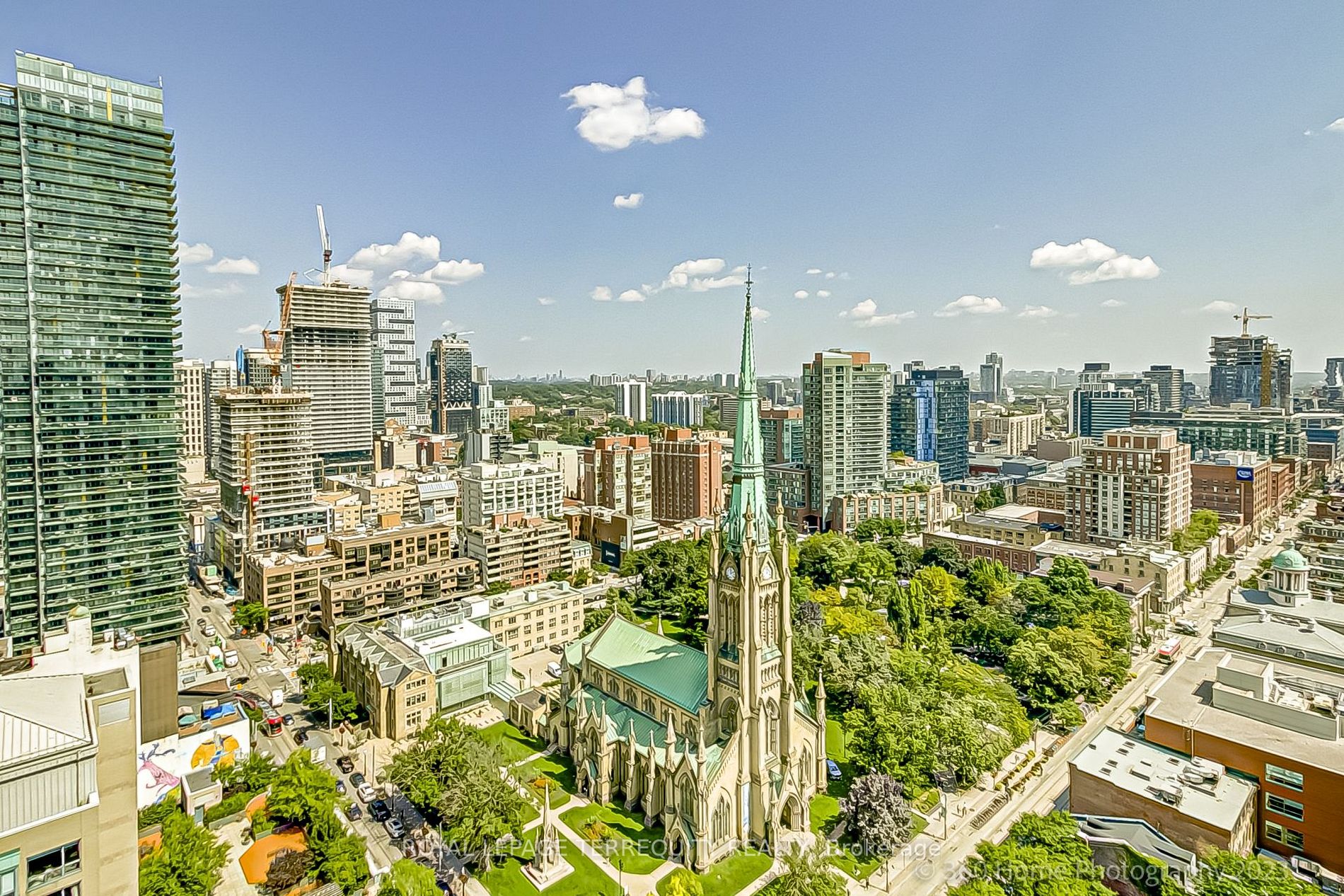 60 Colborne St, #2503
