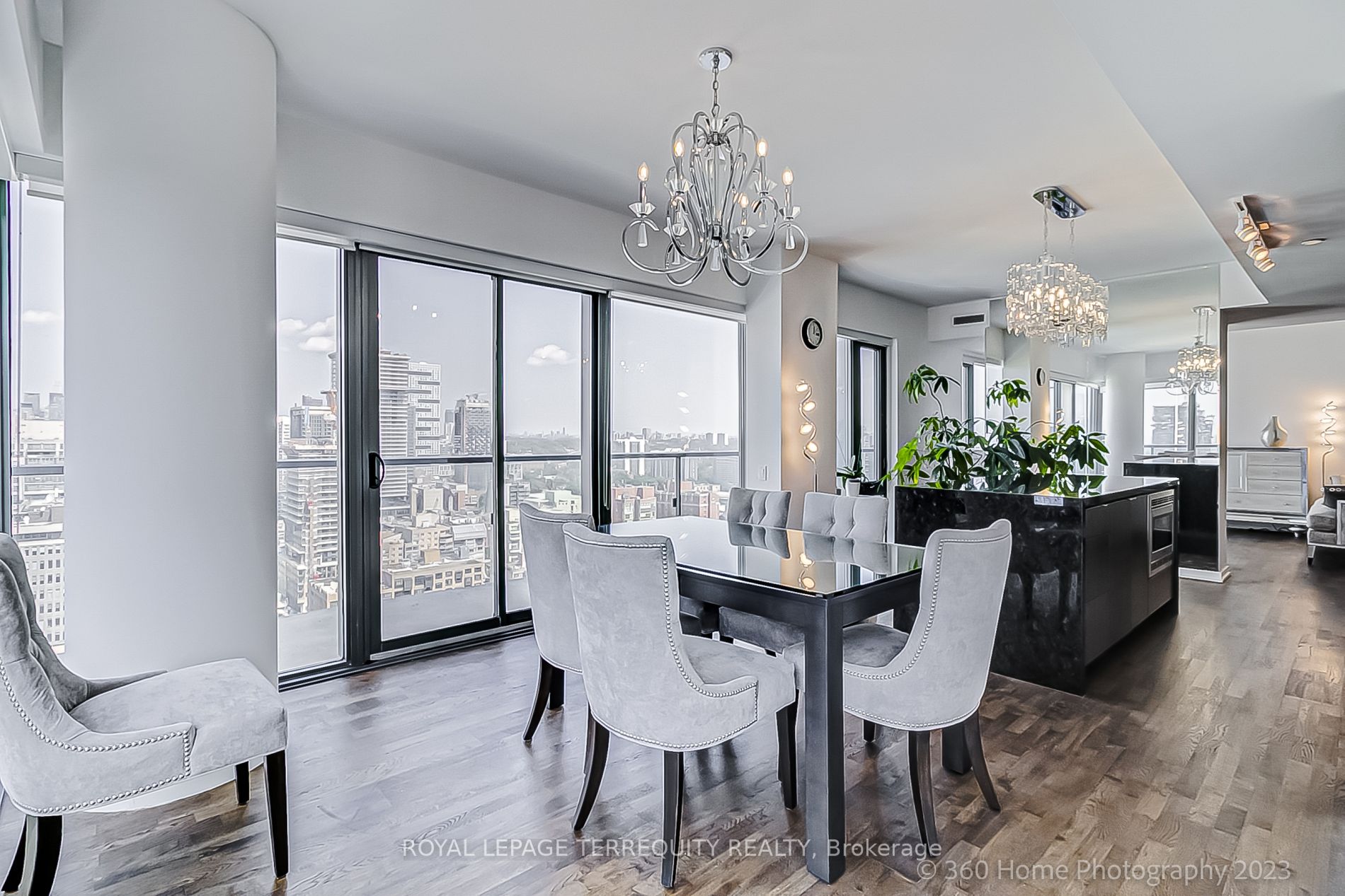 60 Colborne St, #2503