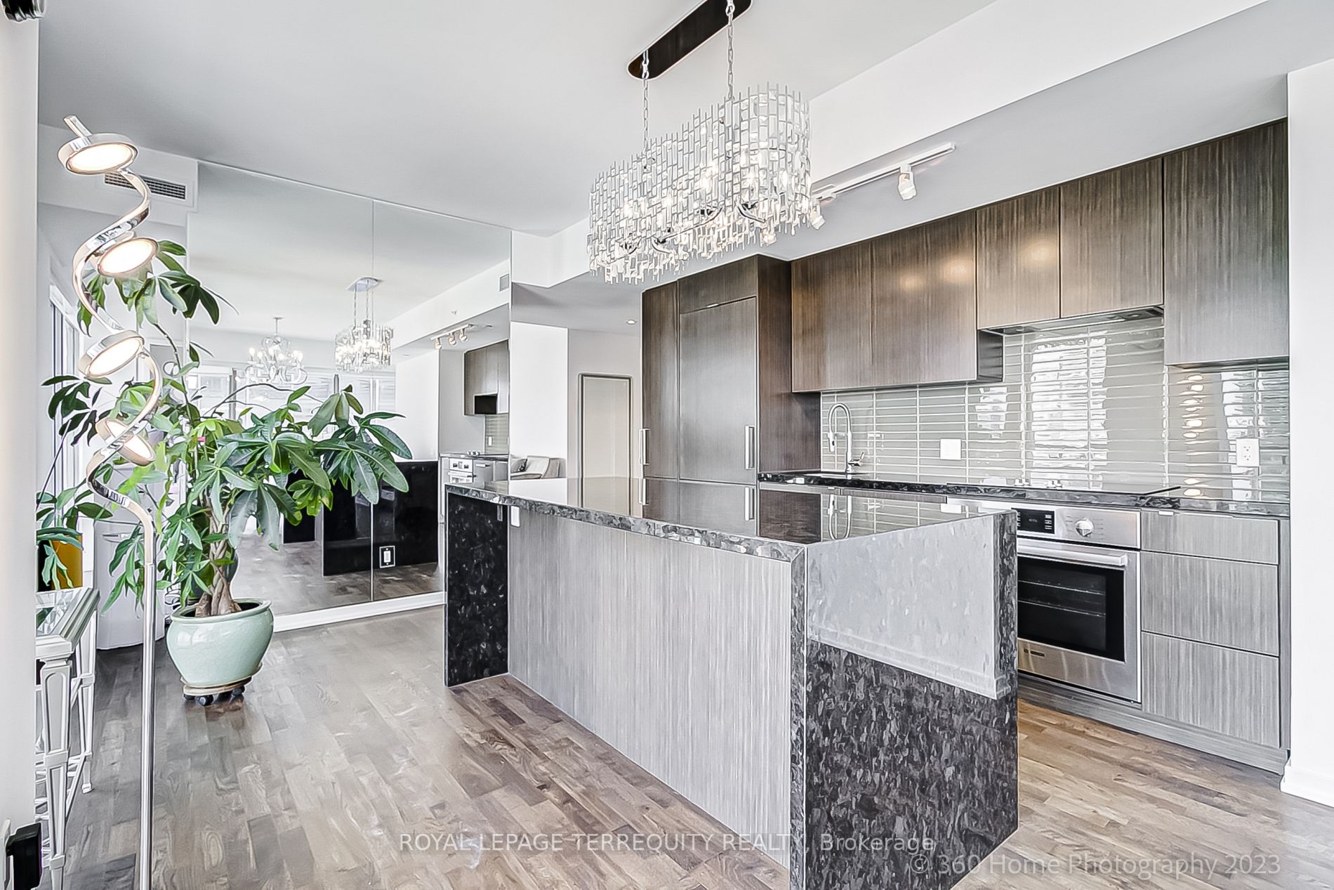 60 Colborne St, #2503