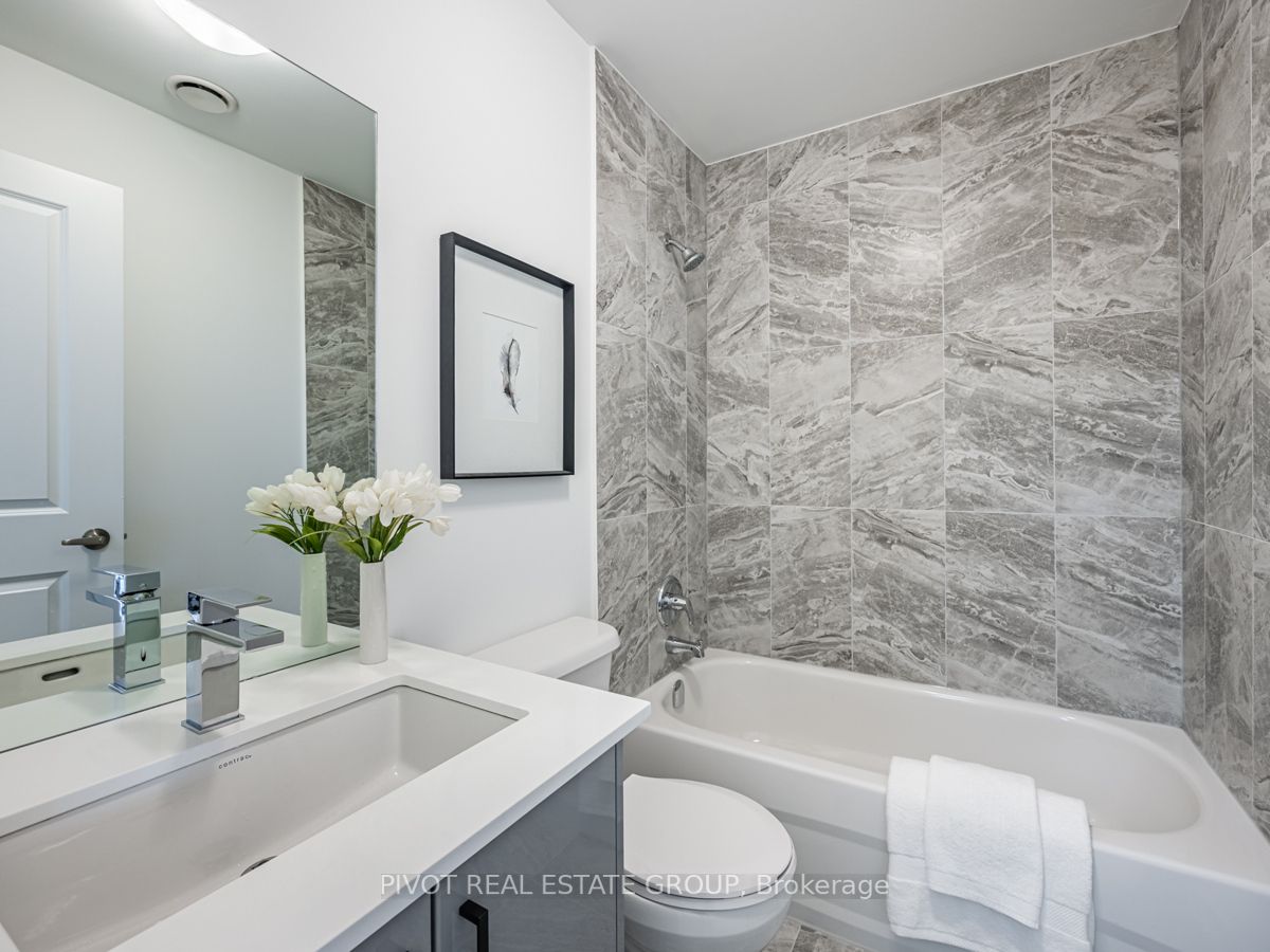 8 Marquette Ave, #6