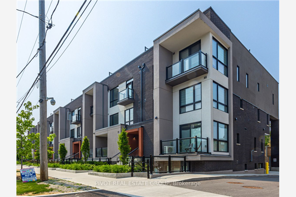 8 Marquette Ave, Toronto