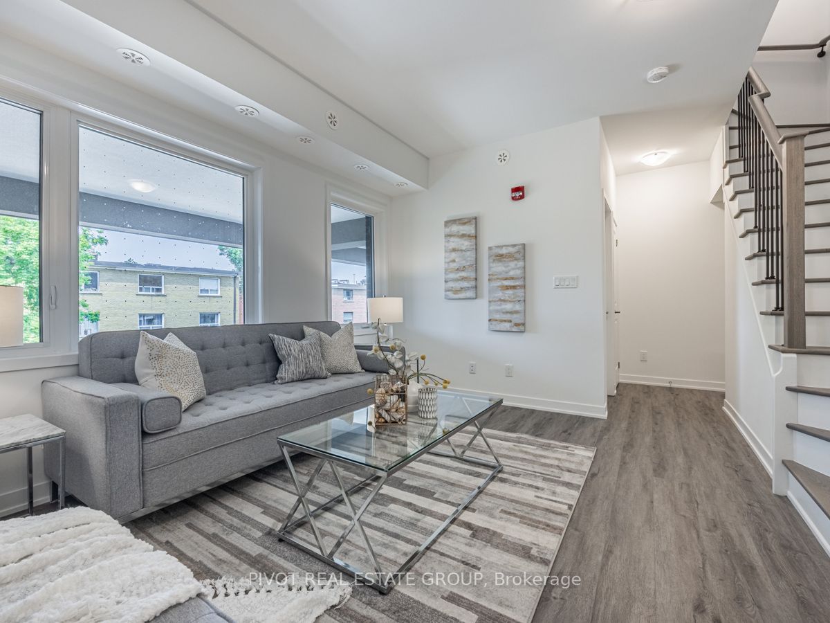 8 Marquette Ave, #6