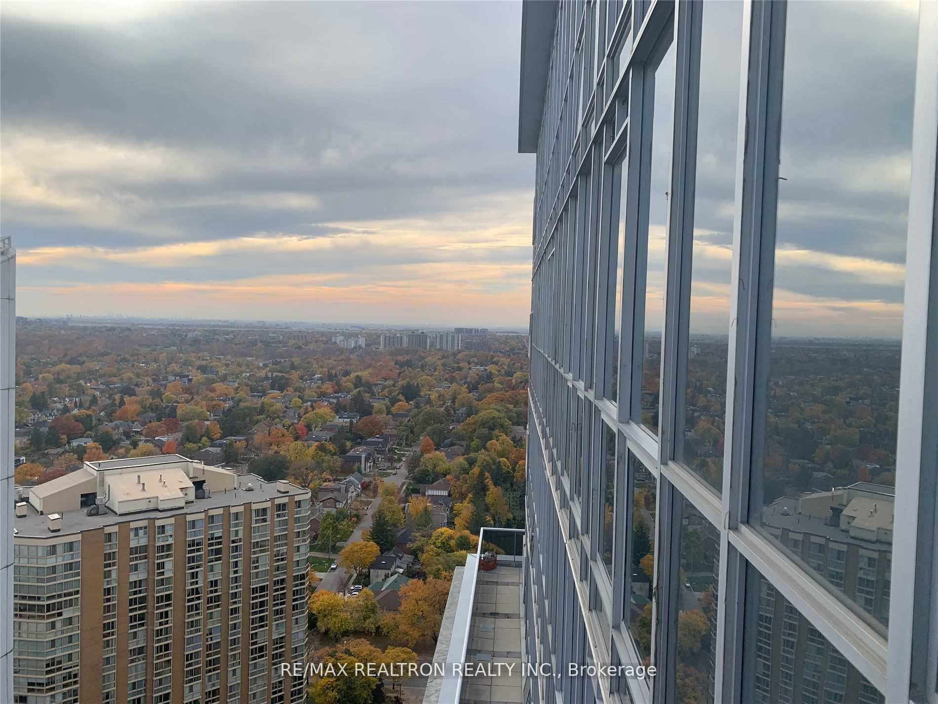 4968 Yonge St, #Ph203
