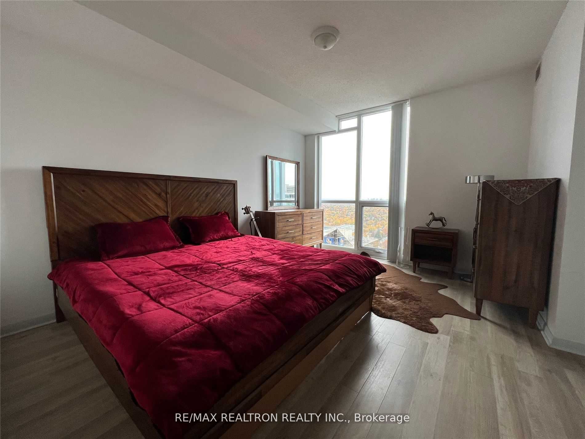 4968 Yonge St, #Ph203