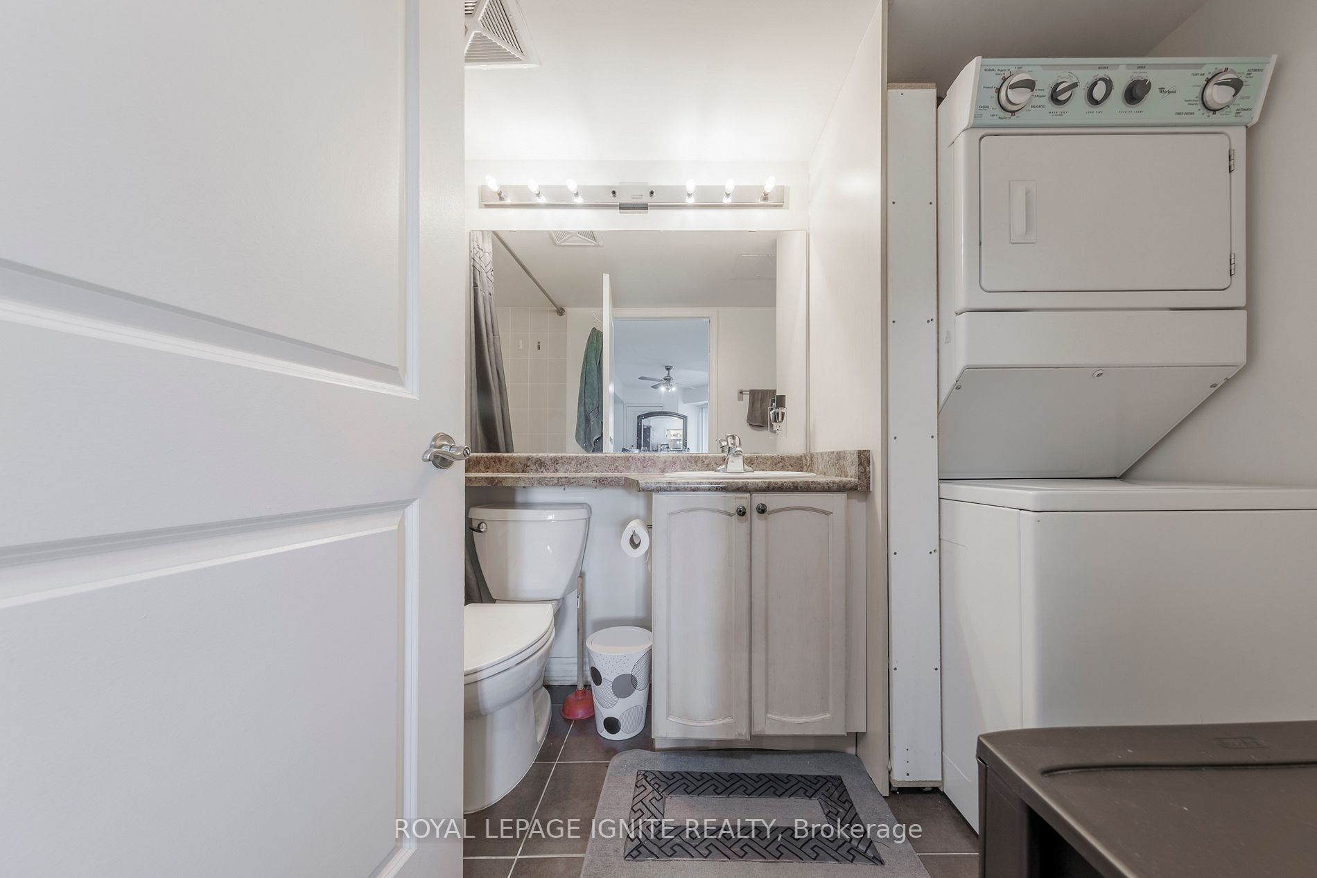 872 Sheppard Ave W, #218