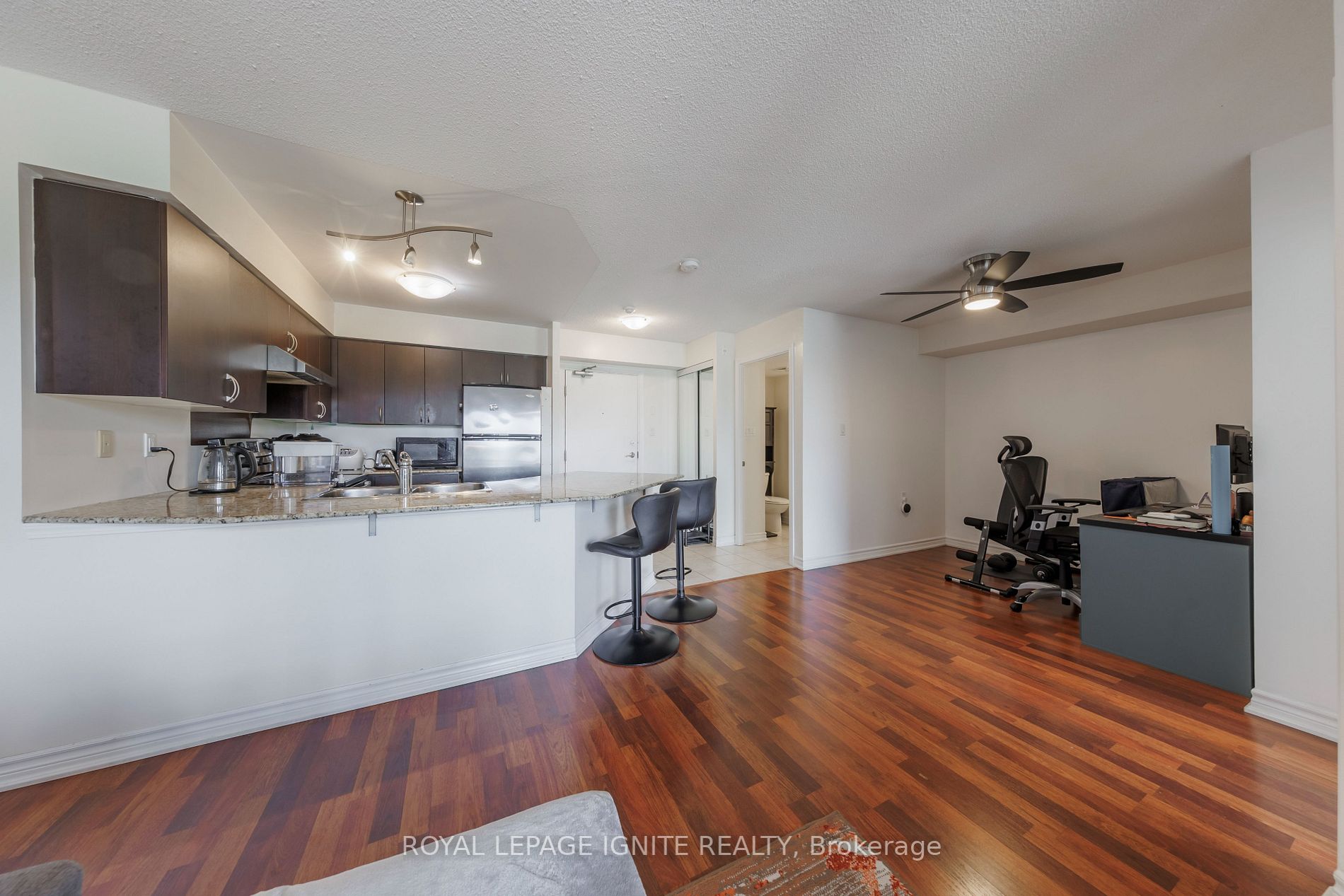 872 Sheppard Ave W, #218