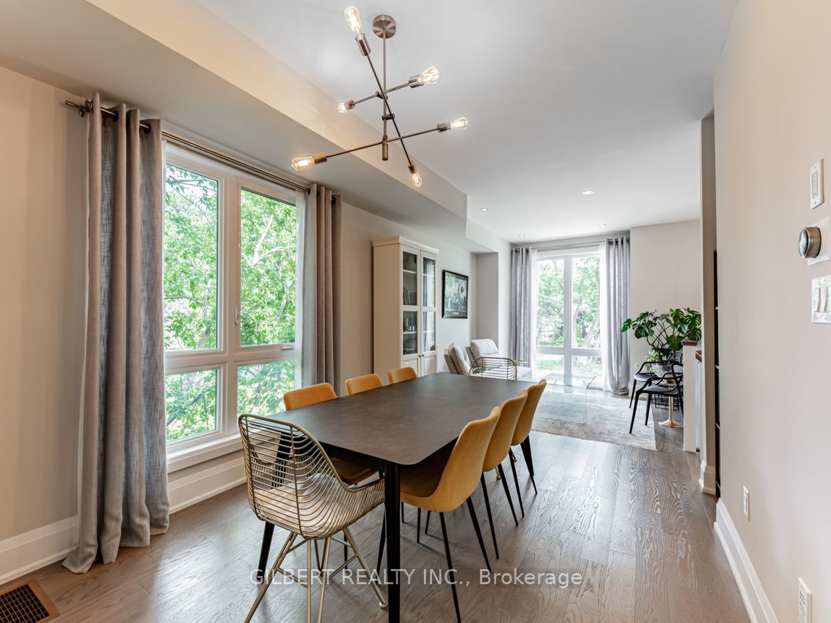 24 Carhartt St