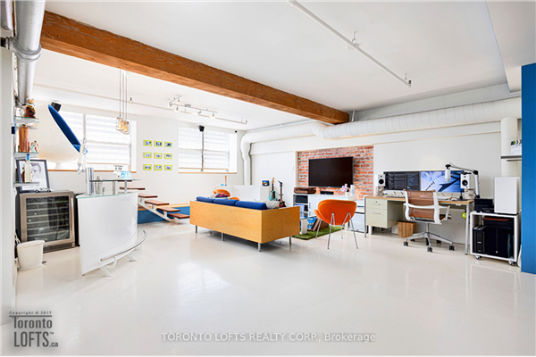 426 Queen St E, Toronto