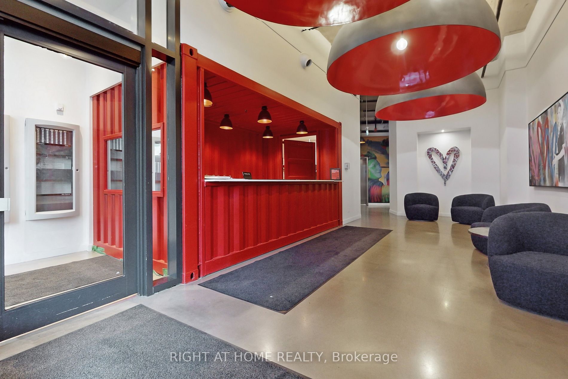 135 East Liberty St, #1304