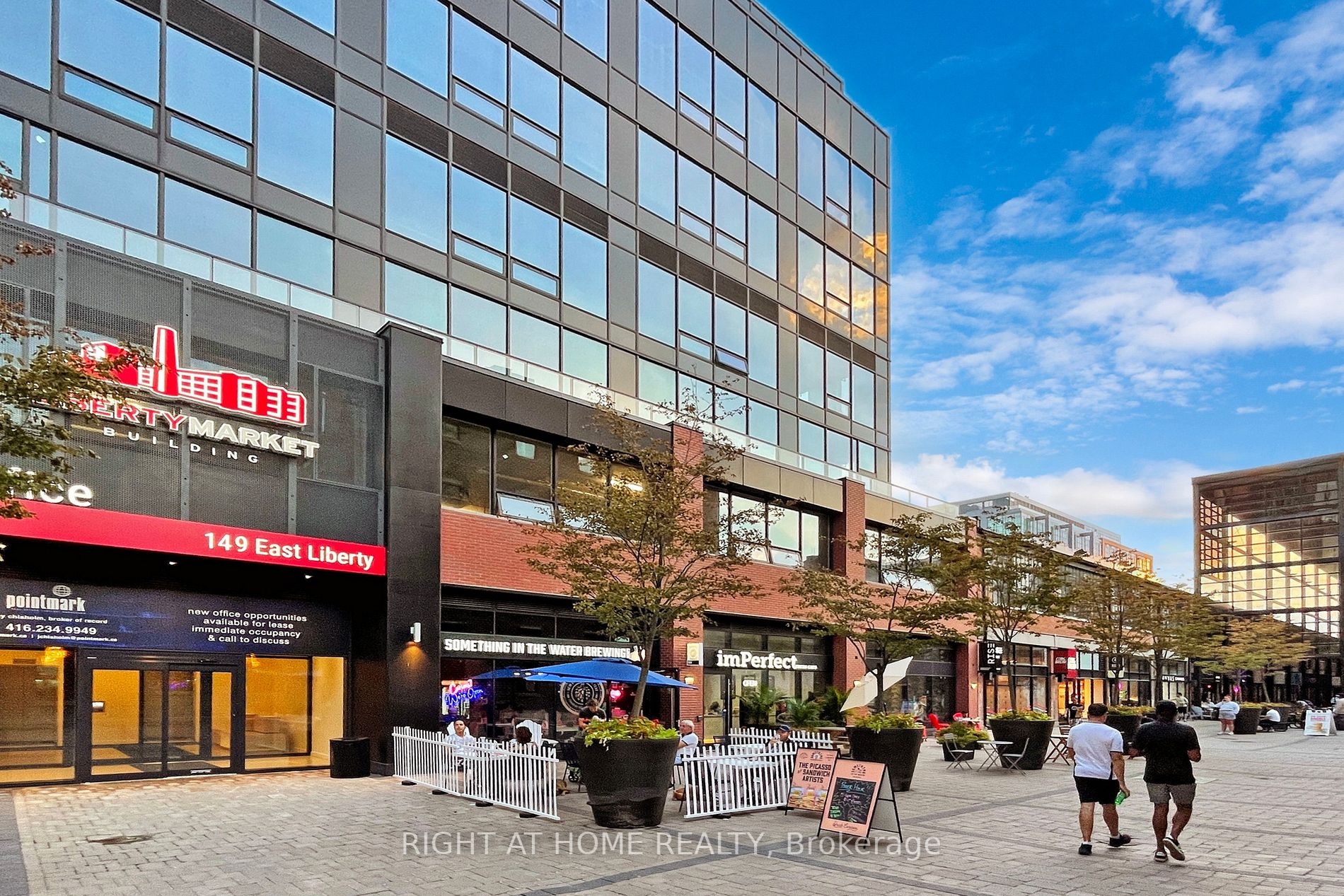 135 East Liberty St, #1304