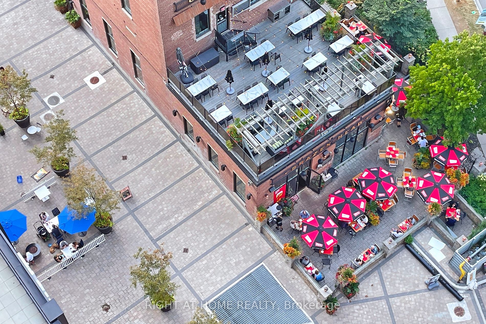 135 East Liberty St, #1304