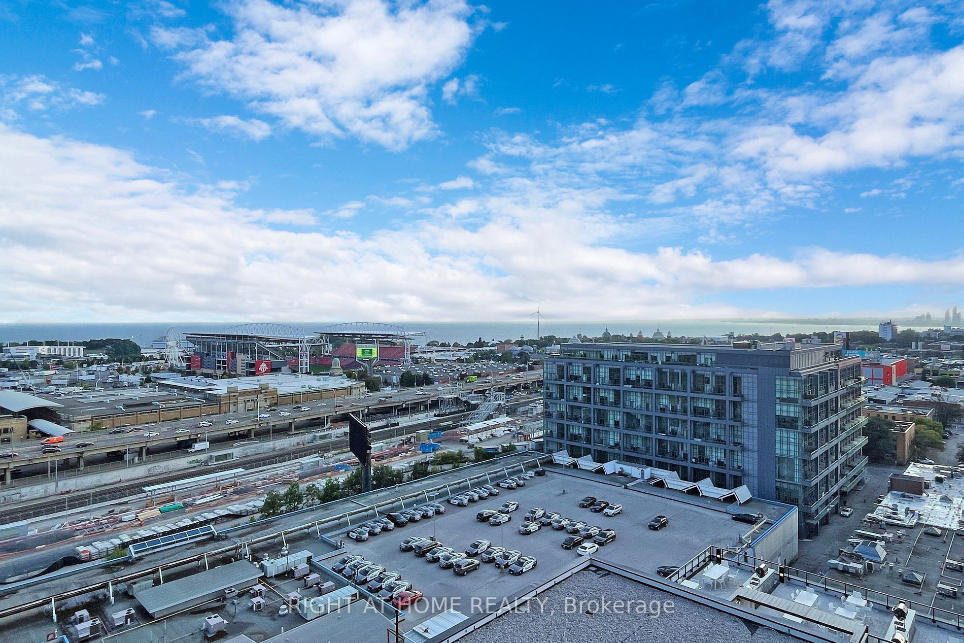 135 East Liberty St, #1304